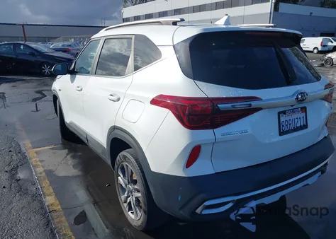 2021 Kia Seltos S из США, поврежденный, VIN KNDEUCAAXM7097420